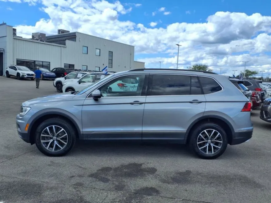 2020 Volkswagen Tiguan SE photo 1
