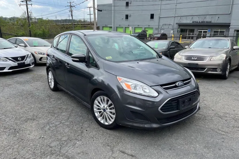 2018 Ford C-Max Hybrid SE photo 1