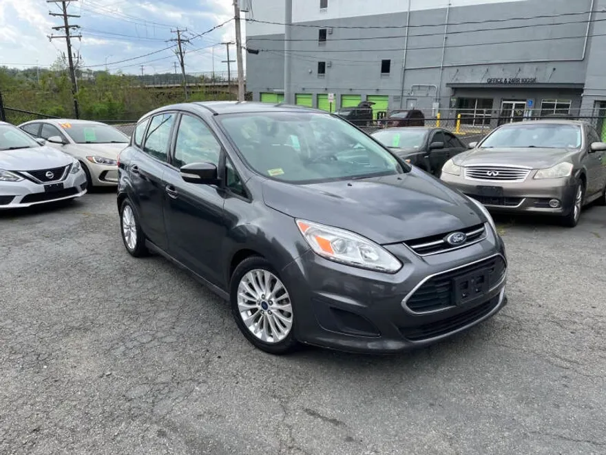 2018 Ford C-Max Hybrid SE photo 1
