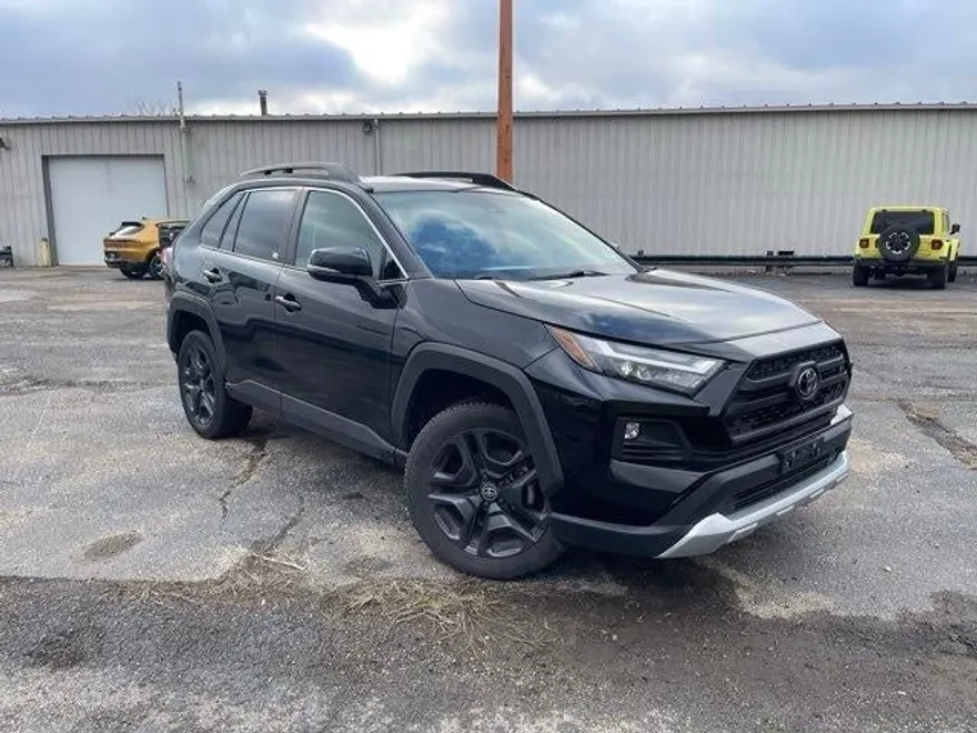 2022 Toyota RAV4 Adventure photo 1