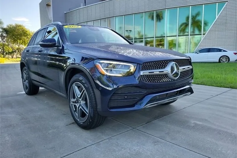 2022 Mercedes Benz GLC 300 photo 1