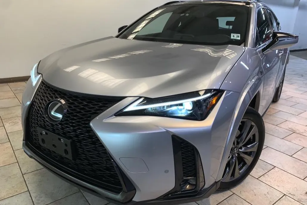 2024 Lexus UX 250h F SPORT Design photo 1