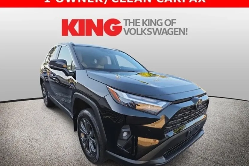 2025 Toyota RAV4 Hybrid XLE Premium photo 1