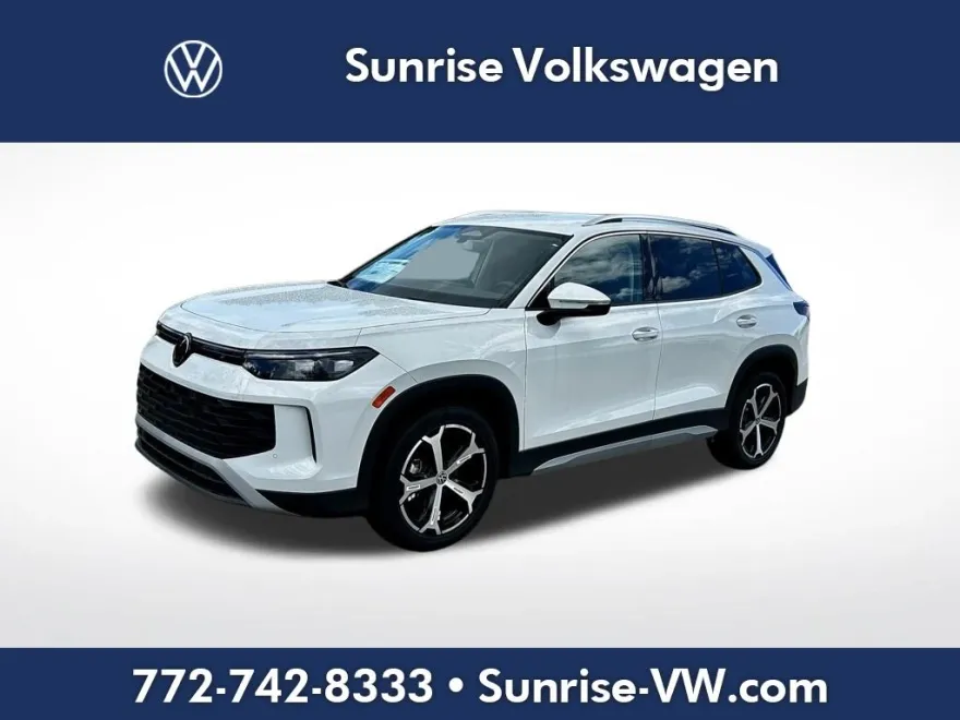 2025 Volkswagen Tiguan SE photo 1