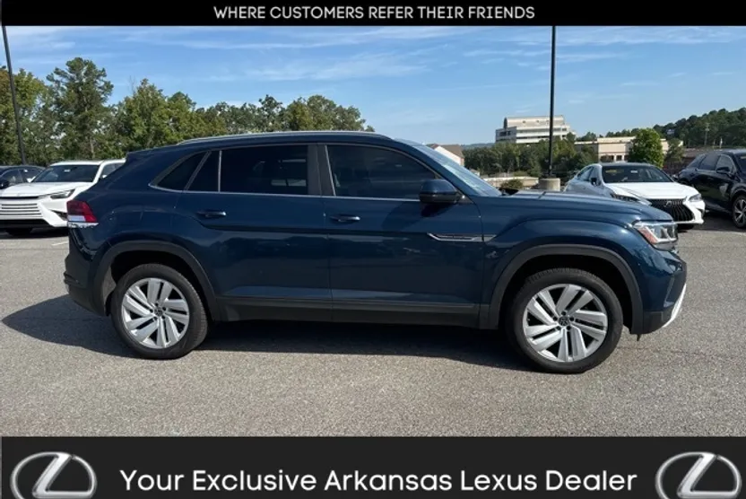 2020 Volkswagen Atlas Cross Sport SE Technology photo 1