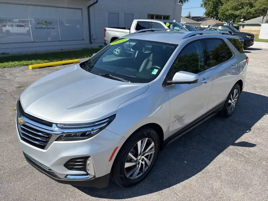 2022 Chevrolet Equinox Premier photo 1