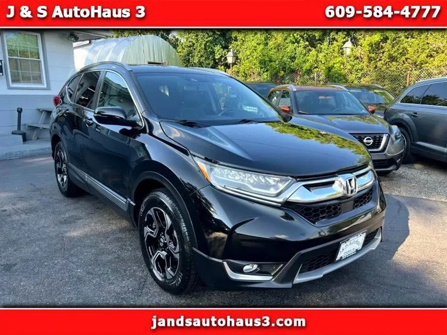 2019 Honda CR-V Touring photo 1