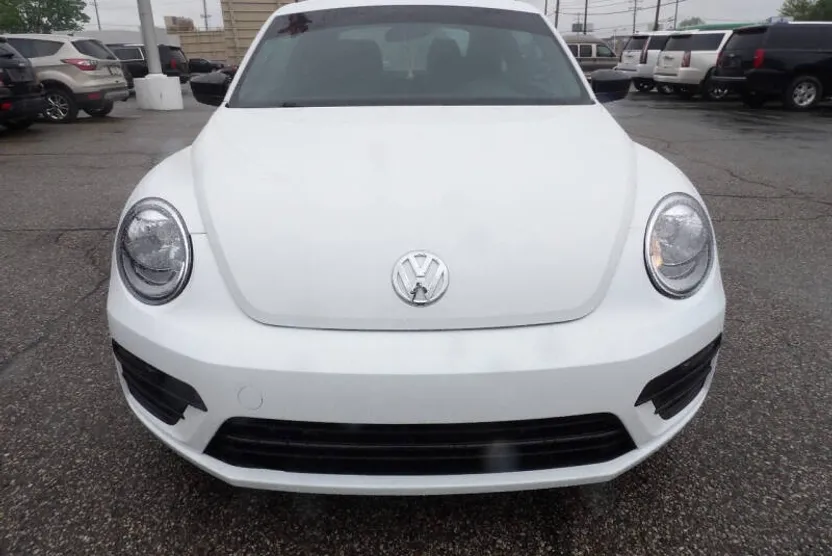 2018 Volkswagen Beetle Coast photo 1