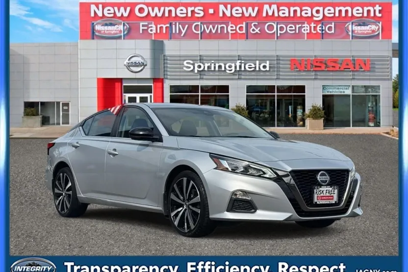 2020 Nissan Altima 2.5 SR photo 1