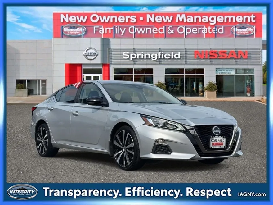 2020 Nissan Altima 2.5 SR photo 1