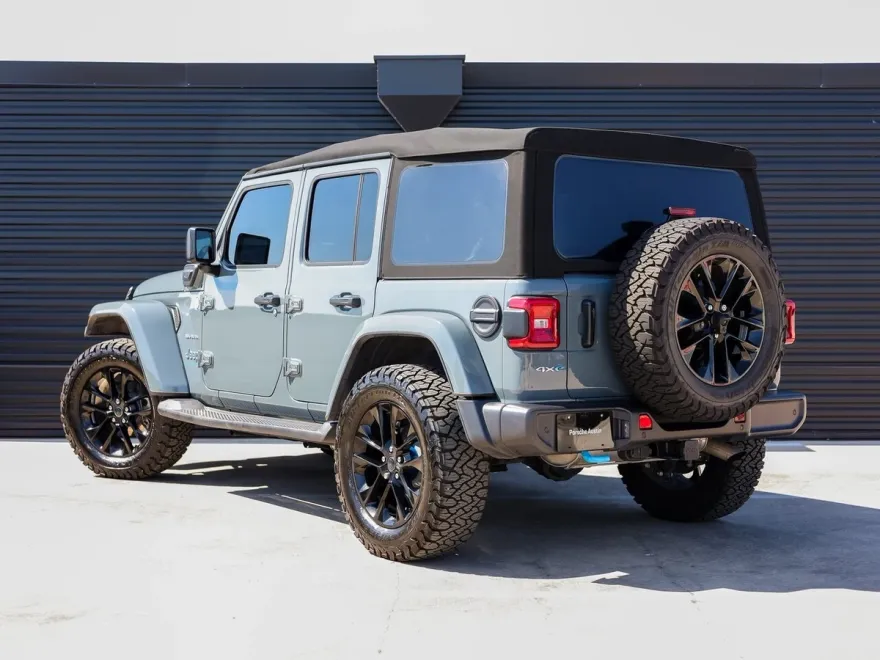 2024 Jeep Wrangler Sahara 4xe photo 1