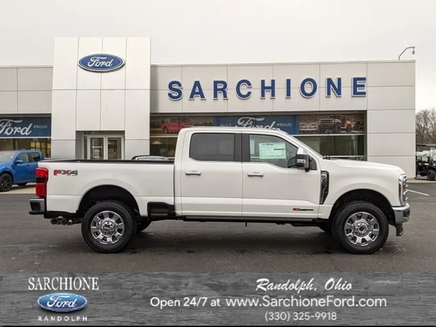 2025 Ford F-350 Lariat photo 1