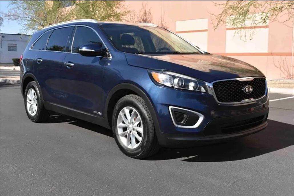 2018 Kia Sorento LX V6 photo 1