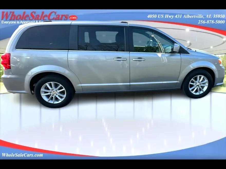 2019 Dodge Grand Caravan SXT photo 1