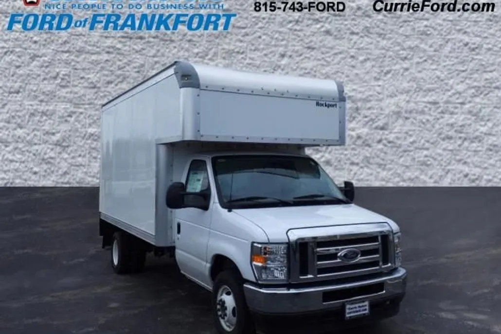 2024 Ford E-350 photo 1