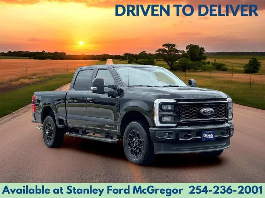 2025 Ford F-250 Lariat photo 1