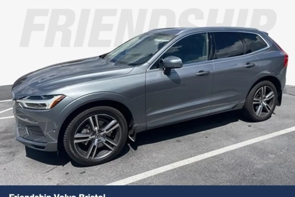 2019 Volvo XC60 T6 Momentum photo 1
