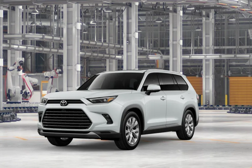 2026 Toyota Highlander Hybrid Limited photo 1