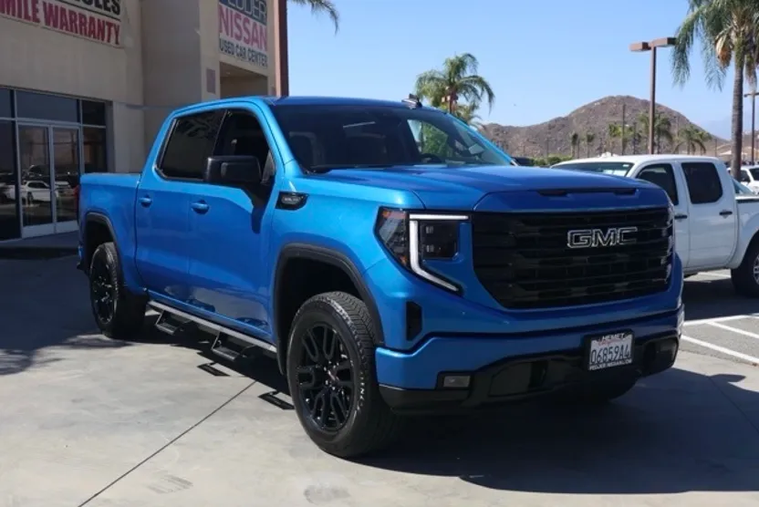 2024 Gmc Sierra 1500 Elevation photo 1