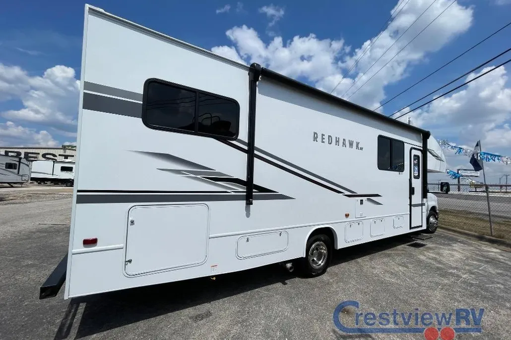 2026 Ford E-450 photo 1