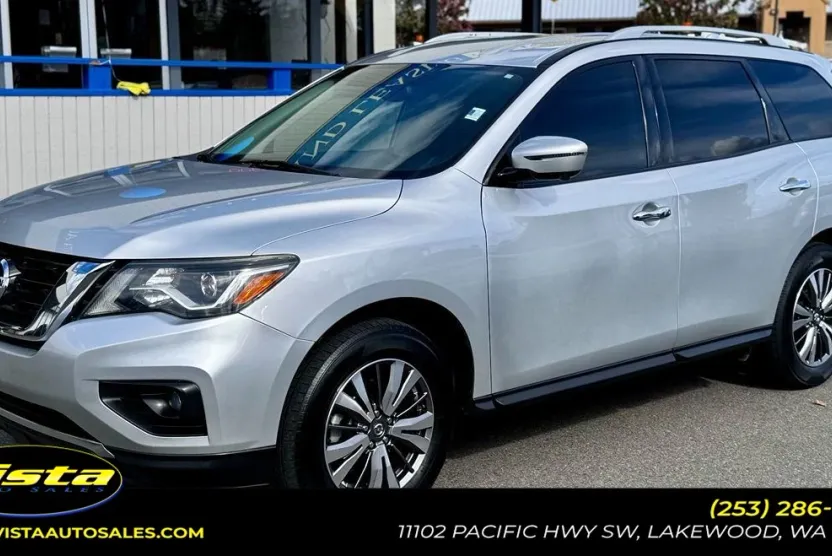 2020 Nissan Pathfinder SL photo 1