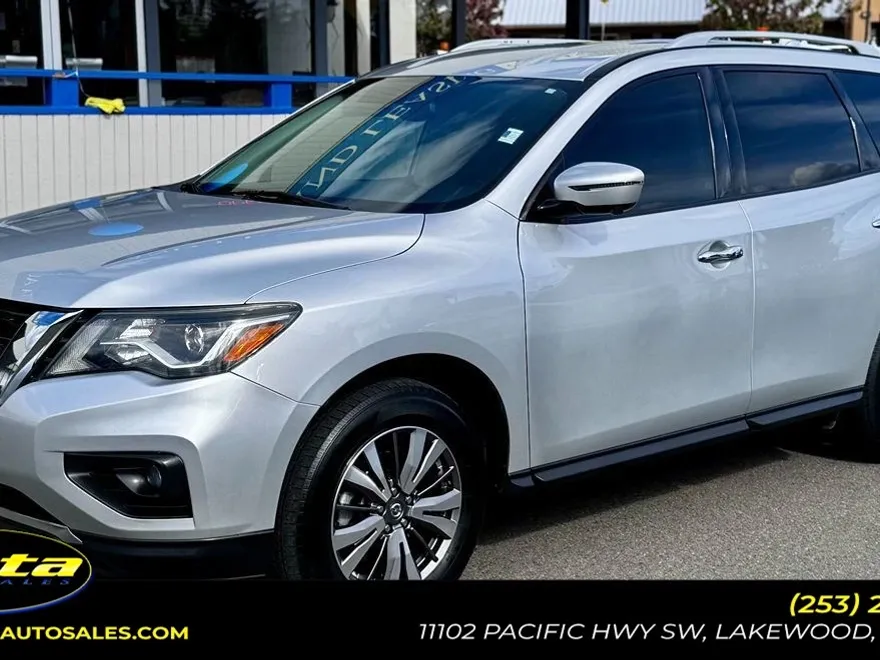 2020 Nissan Pathfinder SL photo 1