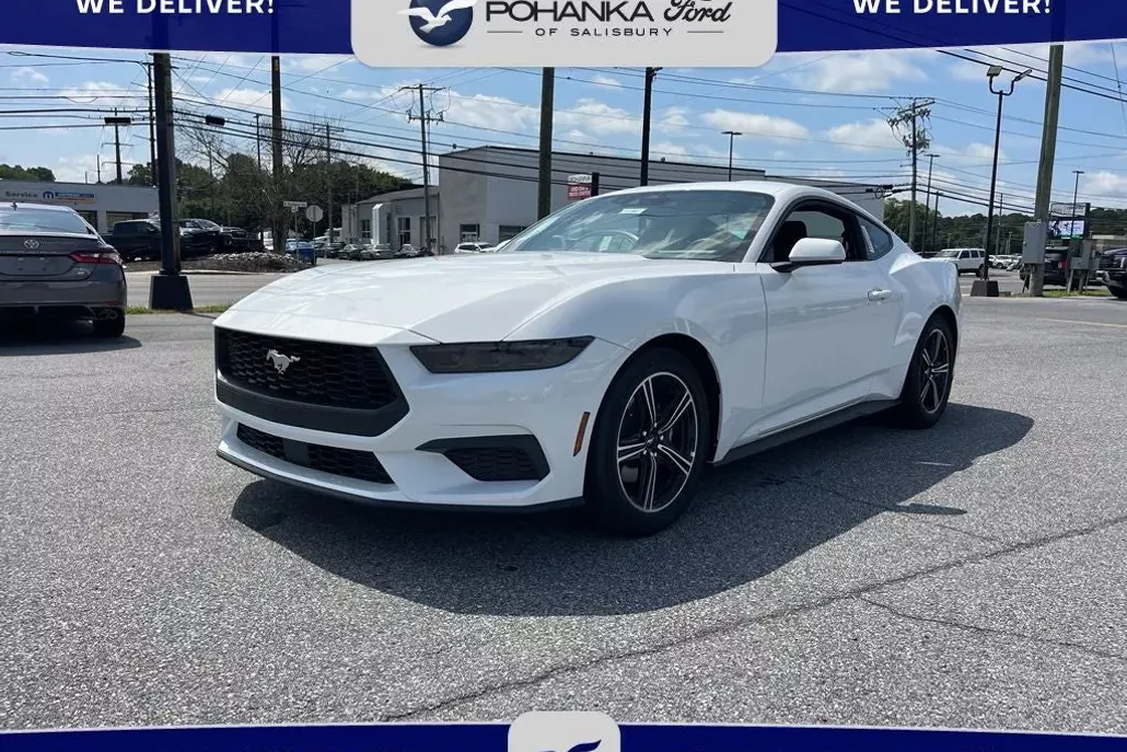 2025 Ford Mustang EcoBoost photo 1