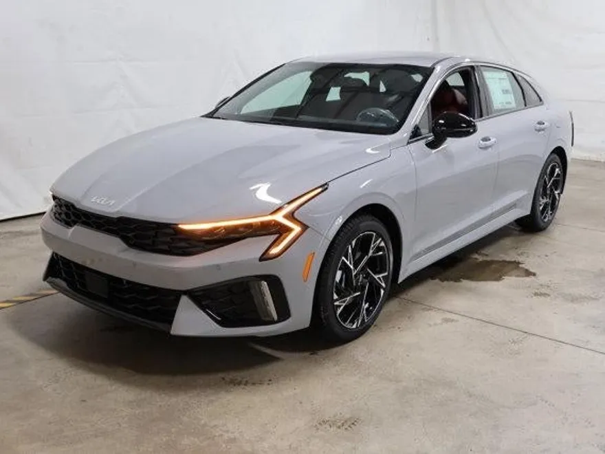 2026 Kia K5 GT-Line photo 1