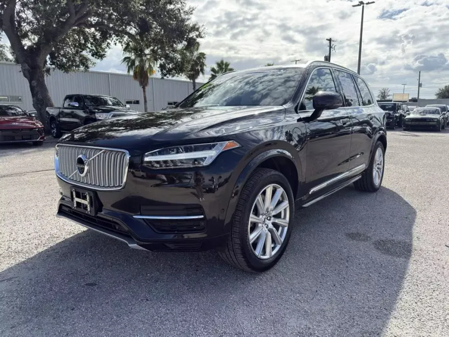 2017 Volvo XC90 Inscription photo 1