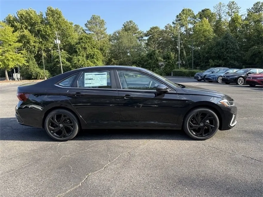 2026 Volkswagen Jetta 1.5T SE photo 1