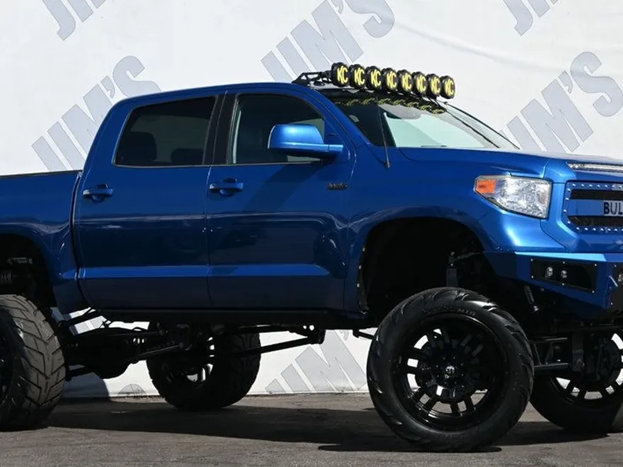 2017 Toyota Tundra SR5 TRD Pro photo 1