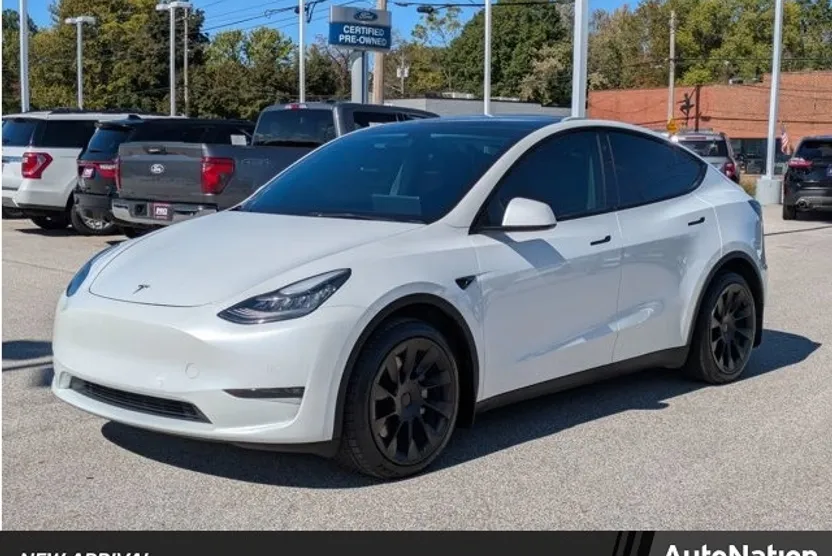 2021 Tesla Model Y Long Range photo 1