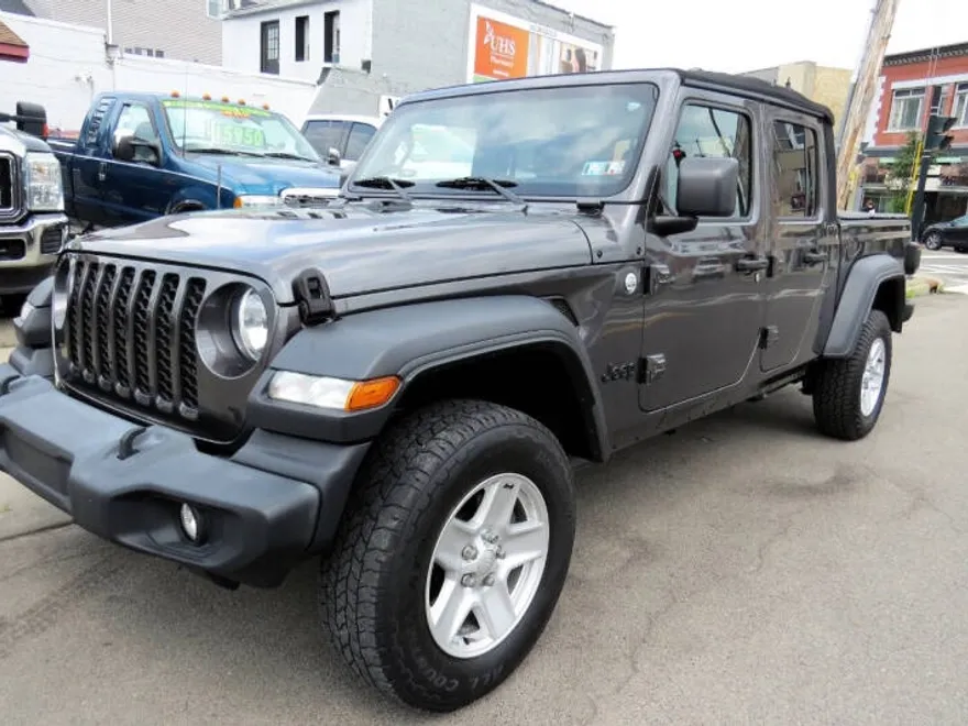 2020 Jeep Gladiator Sport photo 1