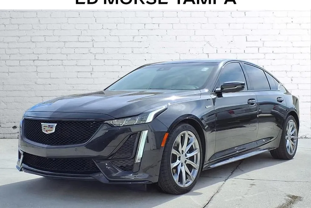 2024 Cadillac CT5 V photo 1