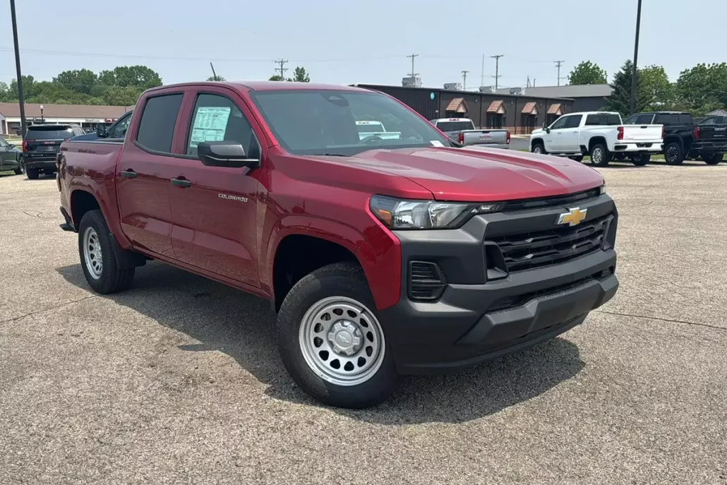 2025 Chevrolet Colorado LT photo 1