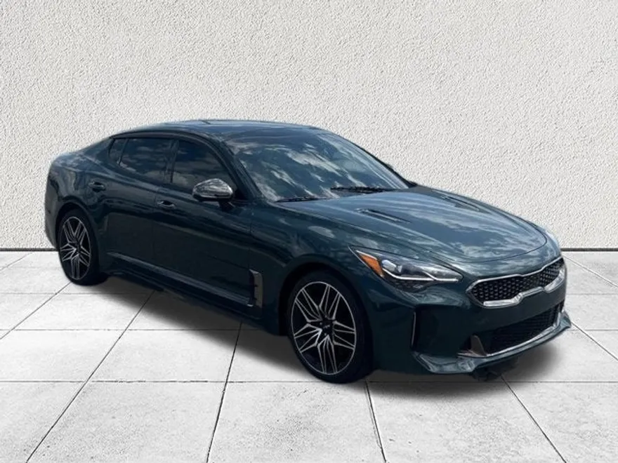 2022 Kia Stinger GT2 photo 1