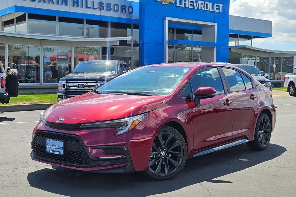 2023 Toyota Corolla SE photo 1