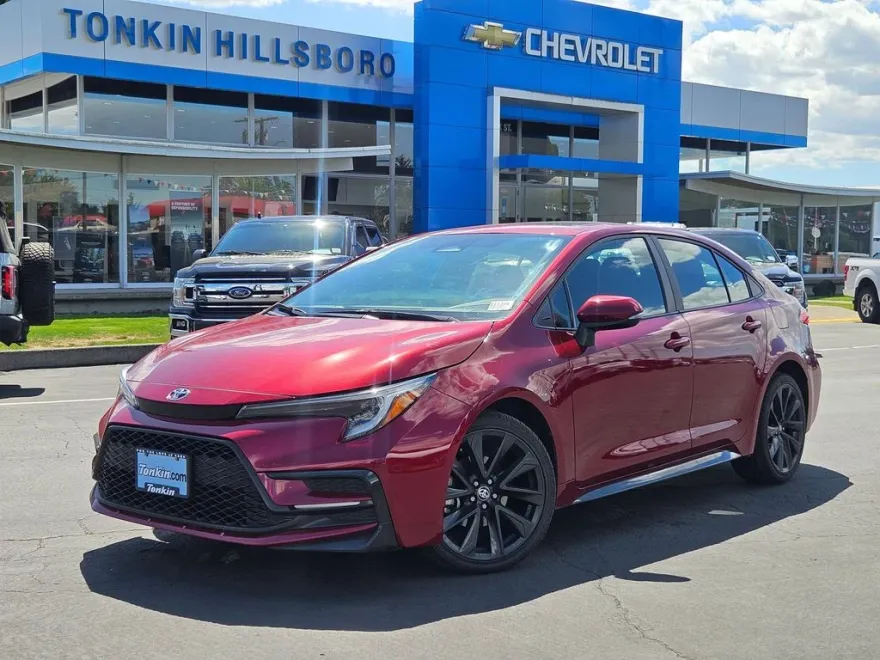 2023 Toyota Corolla SE photo 1