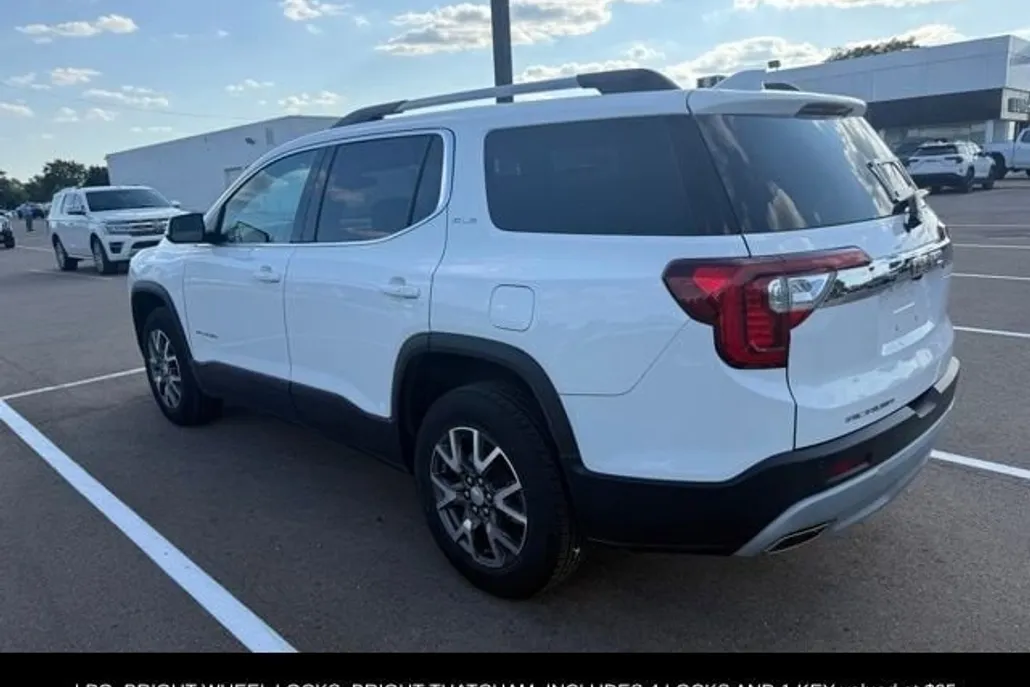 2023 Gmc Acadia SLE photo 1