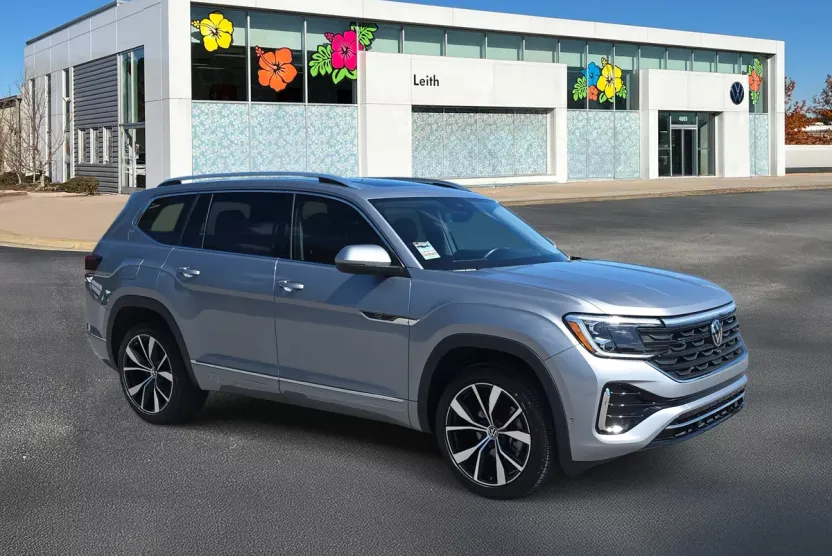2024 Volkswagen Atlas SEL Premium R-Line photo 1