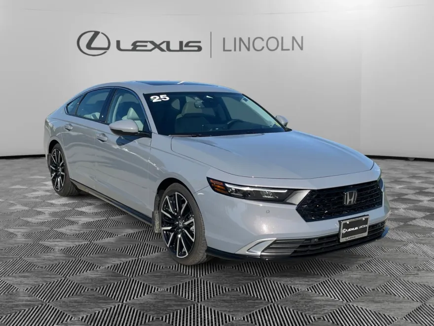 2025 Honda Accord Hybrid Touring photo 1