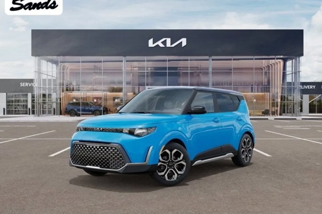 2025 Kia Soul EX photo 1