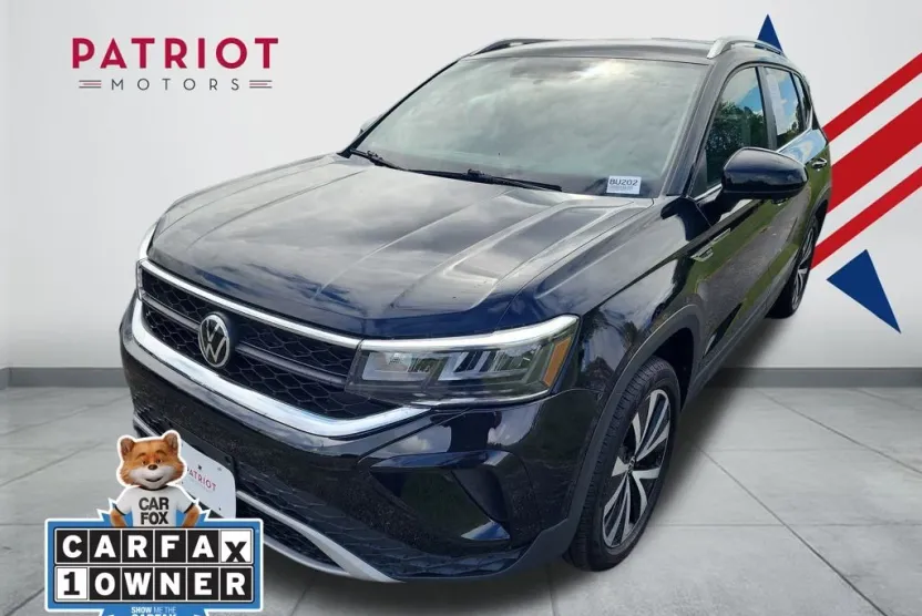 2022 Volkswagen Taos SE photo 1