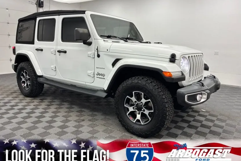 2018 Jeep Wrangler Unlimited Sahara photo 1
