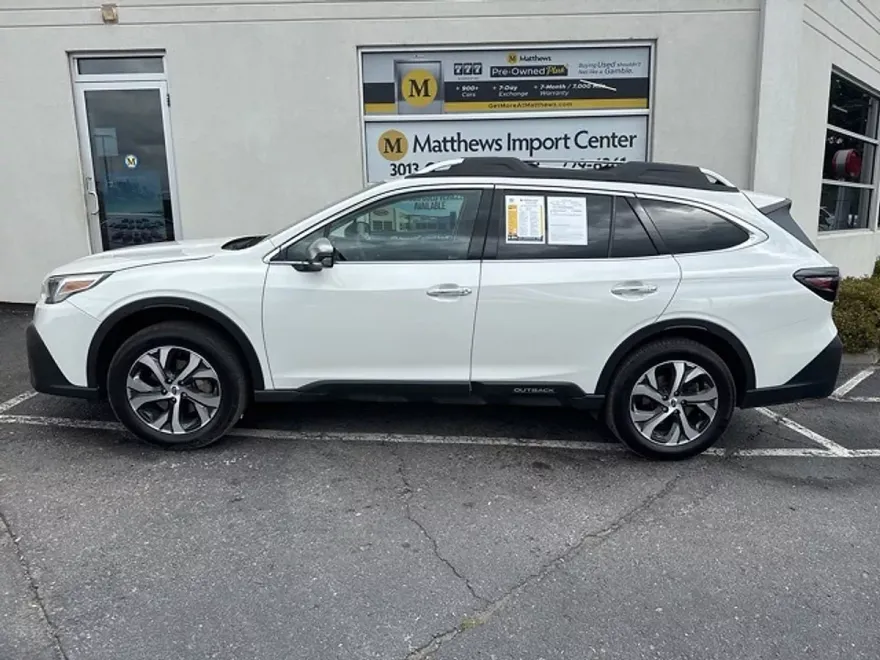 2021 Subaru Outback Touring photo 1