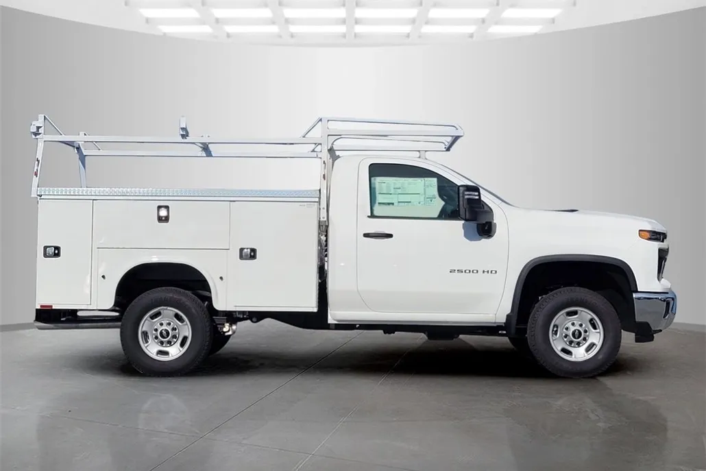 2024 Chevrolet Silverado 2500HD photo 1