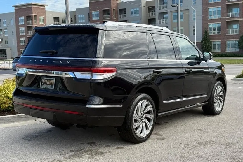 2023 Lincoln Navigator Reserve photo 1