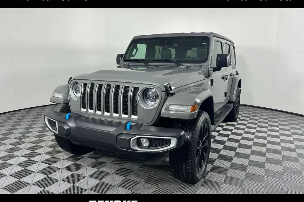 2023 Jeep Wrangler Sahara 4xe photo 1