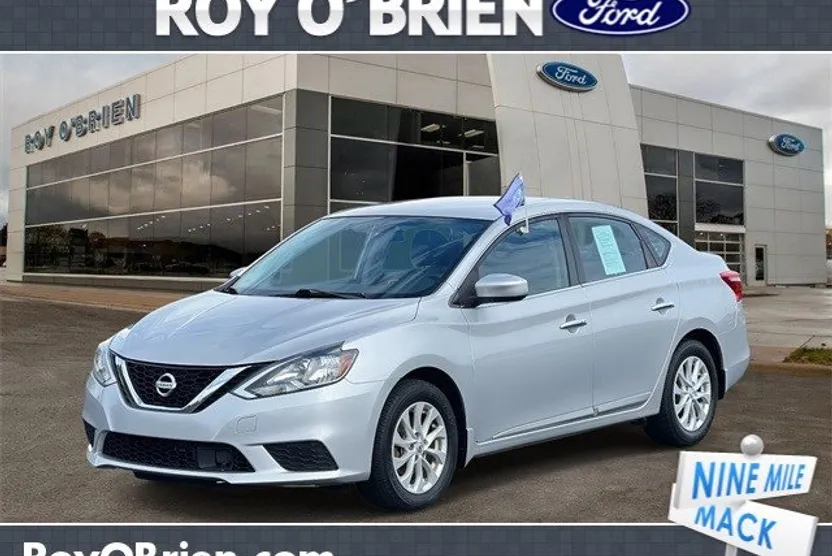 2018 Nissan Sentra SV photo 1