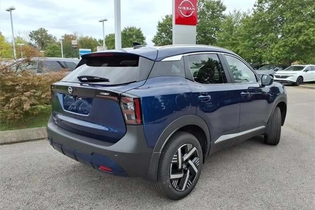 2026 Nissan Kicks SV photo 1